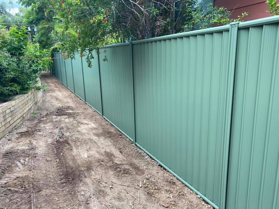 Colorbond fence run by Bennys Fencing